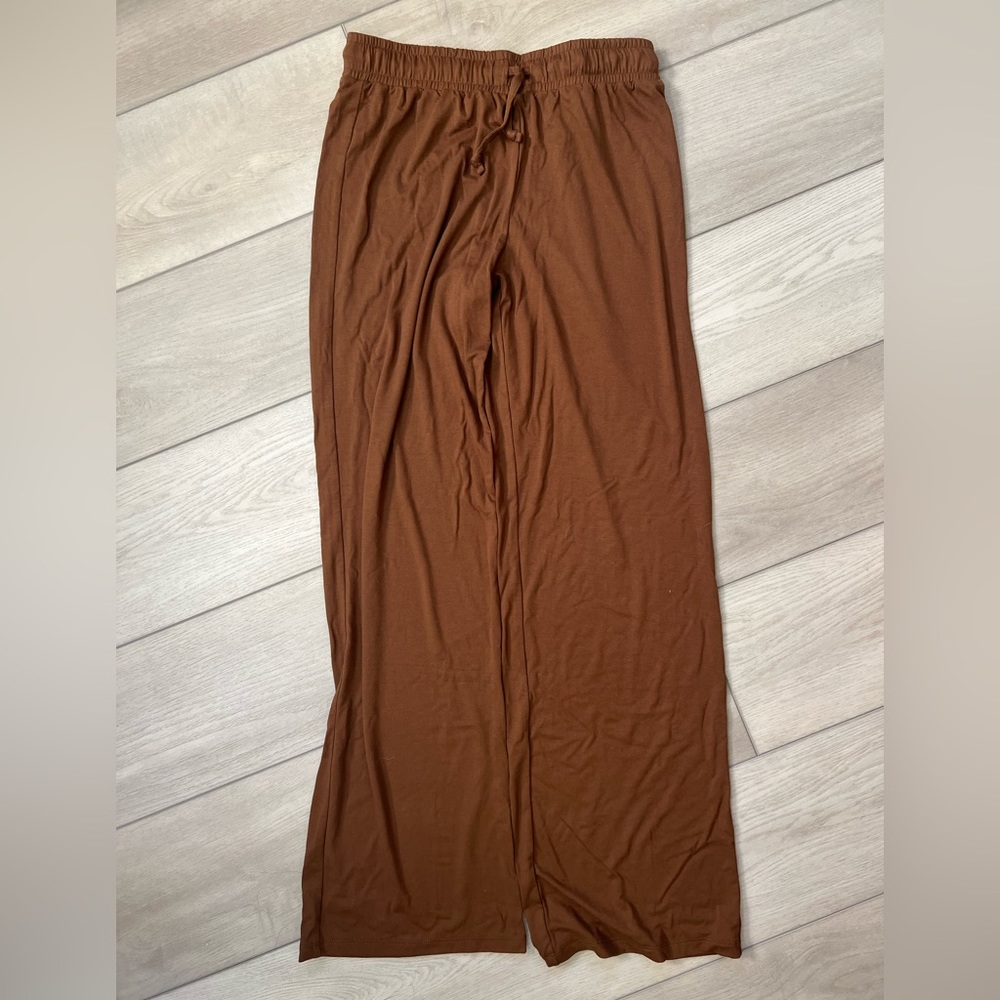 NWOT NUUDS pajama bottoms size small, Chocolate Brown